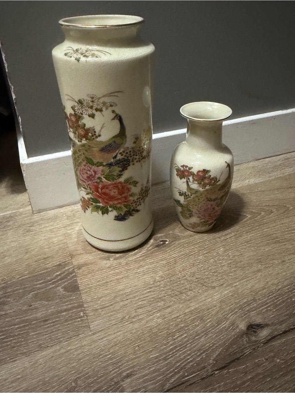 Vintage decorative vase set